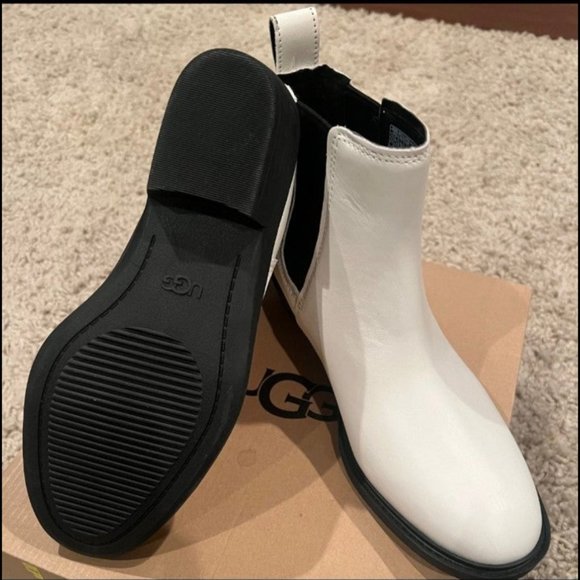 Ugg boots - Picture 6 of 6